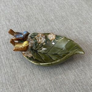 🍃🐣 Green Leaf Ceramic Dish Trinket Dish with Birds